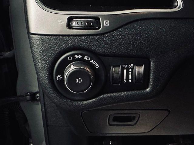 2020 Jeep Cherokee Vehicle Photo in MEDINA, OH 44256-9631