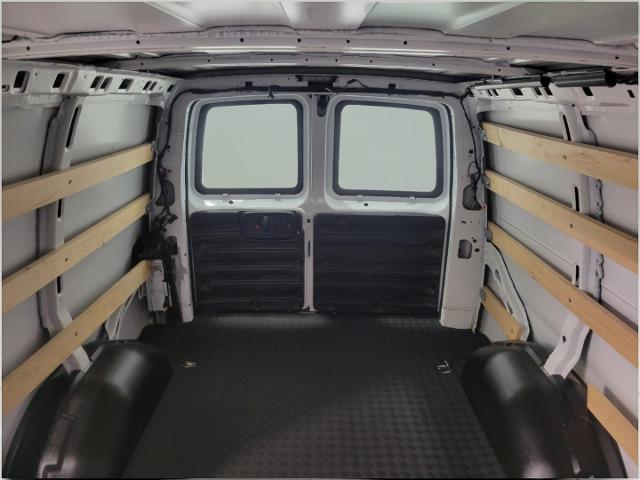 2023 GMC Savana Cargo 2500 Vehicle Photo in APPLETON, WI 54914-4656