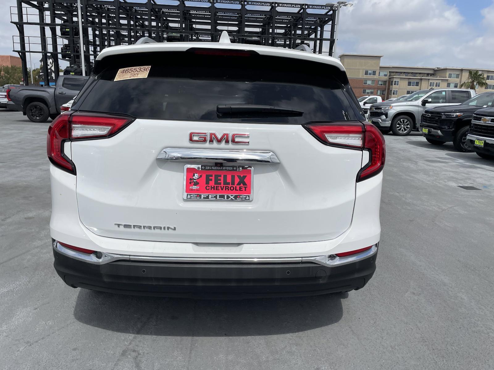 2022 GMC Terrain Vehicle Photo in LOS ANGELES, CA 90007-3794