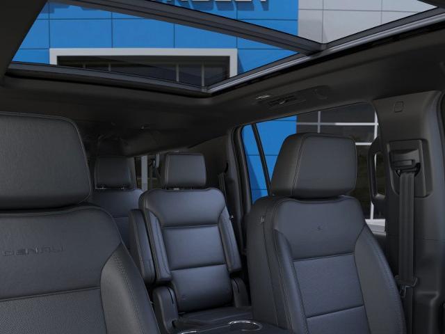 2025 GMC Yukon XL Vehicle Photo in EMPORIA, VA 23847-1235