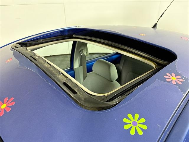 2002 Volkswagen New Beetle Vehicle Photo in Puyallup, WA 98371
