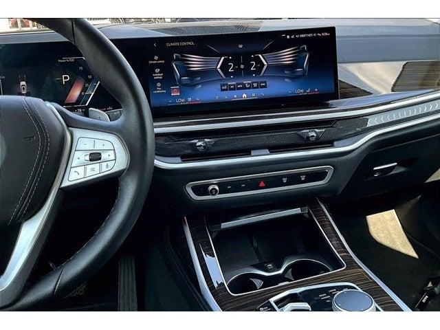 2024 BMW X7 xDrive40i Vehicle Photo in San Antonio, TX 78230
