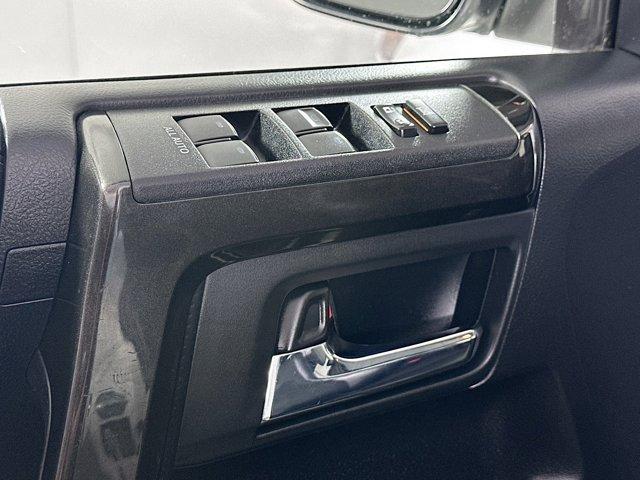 2020 Toyota 4Runner Vehicle Photo in Flemington, NJ 08822