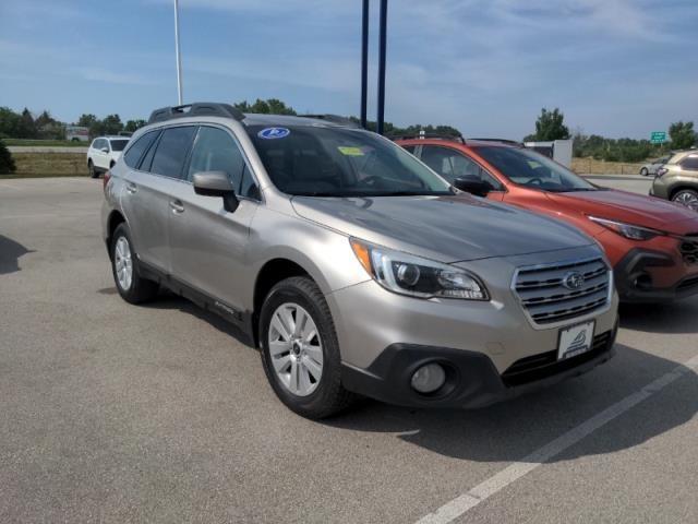 2016 Subaru Outback Vehicle Photo in Green Bay, WI 54304