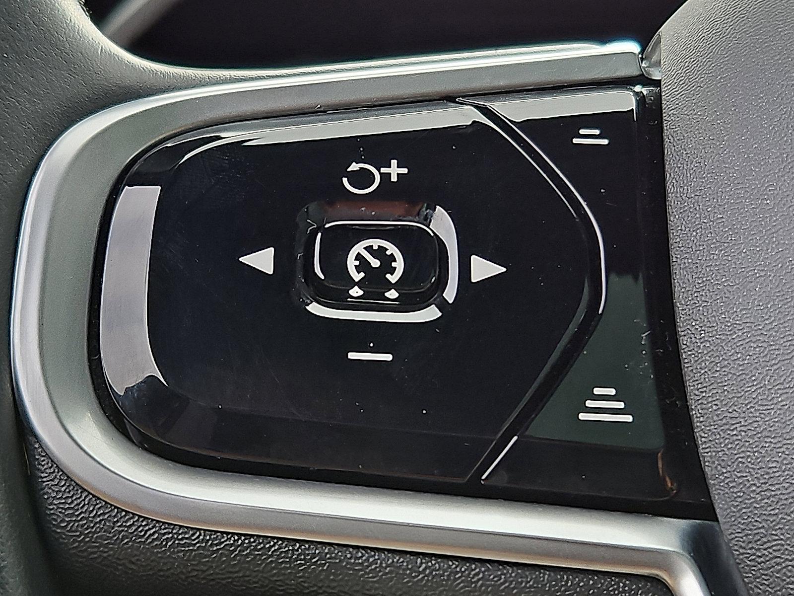 2018 Volvo XC90 Vehicle Photo in Trevose, PA 19053