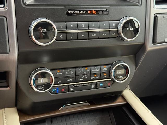 2020 Ford Expedition Max Vehicle Photo in COLUMBIA, MO 65203-3903
