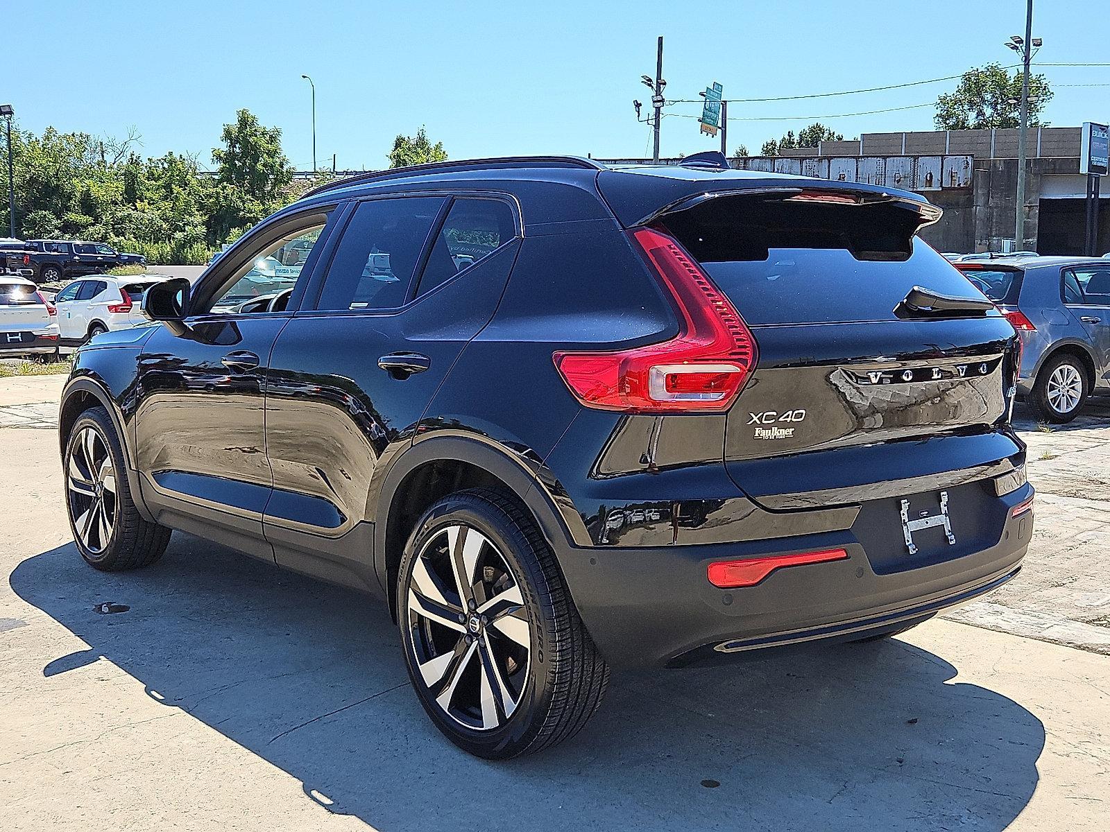 2023 Volvo XC40 Vehicle Photo in Trevose, PA 19053