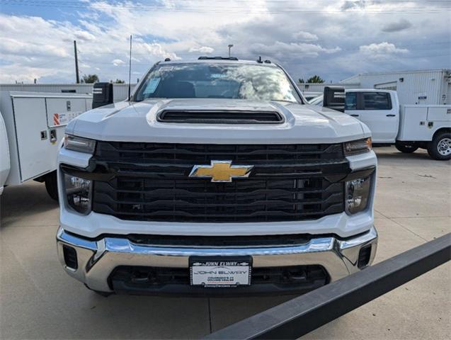 2024 Chevrolet Silverado 3500 HD Vehicle Photo in ENGLEWOOD, CO 80113-6708