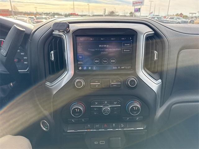 2019 Chevrolet Silverado 1500 Vehicle Photo in LEWES, DE 19958-4935