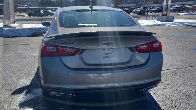 2022 Chevrolet Malibu Vehicle Photo in MOON TOWNSHIP, PA 15108-2571