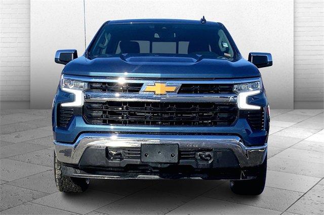 Used 2024 Chevrolet Silverado 1500 LT with VIN 2GCUDDED6R1158675 for sale in Kansas City