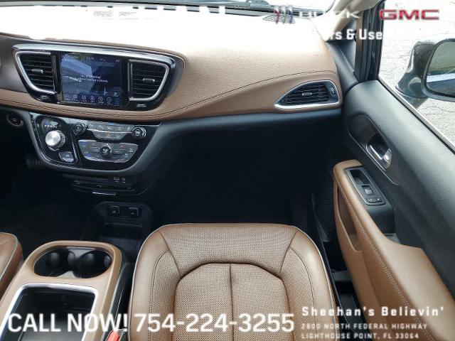 2018 Chrysler Pacifica Vehicle Photo in LIGHTHOUSE POINT, FL 33064-6849