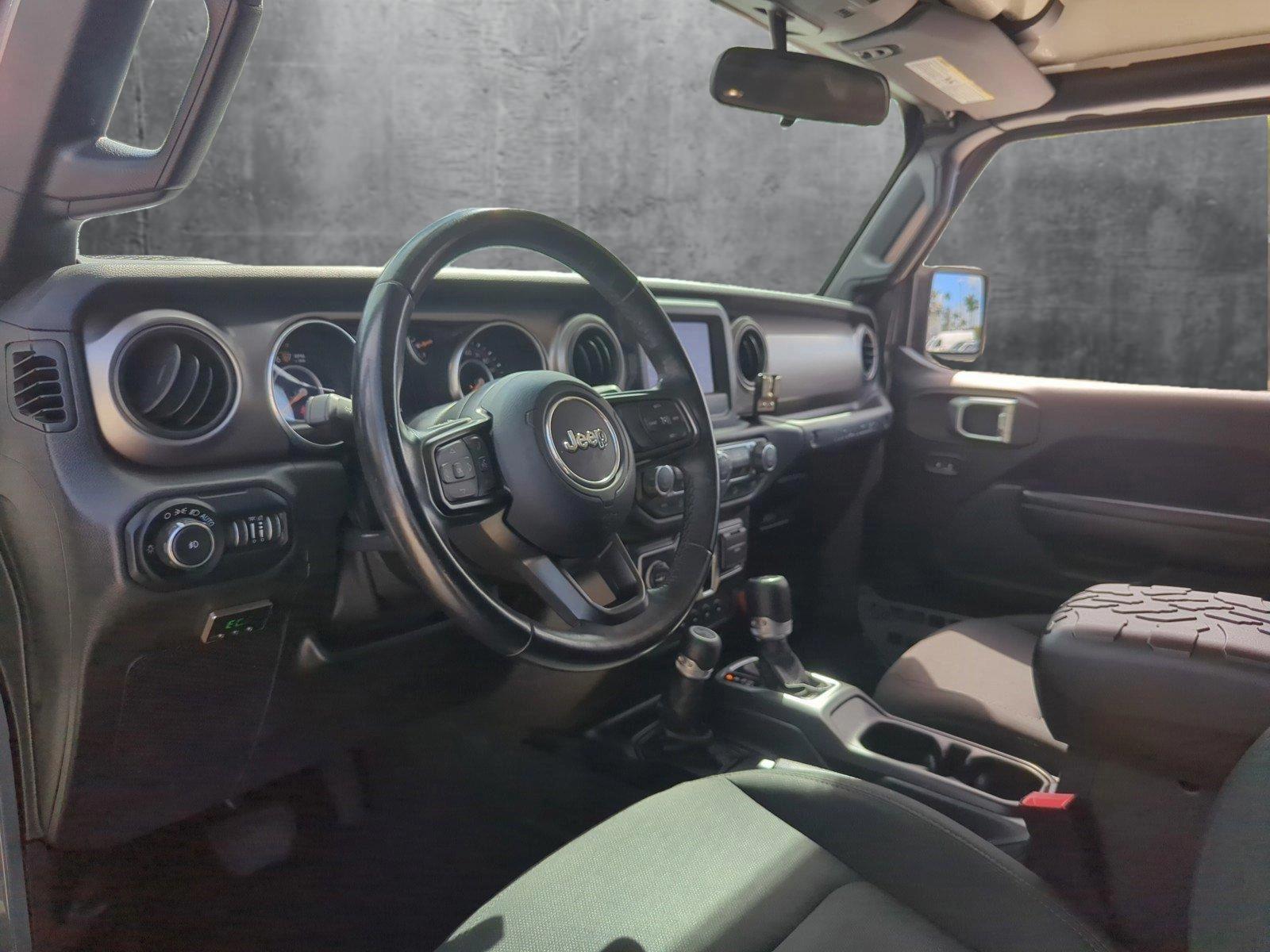 2020 Jeep Wrangler Unlimited Vehicle Photo in Pembroke Pines, FL 33027