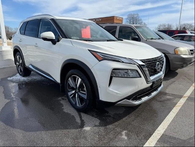 2021 Nissan Rogue Vehicle Photo in Green Bay, WI 54304