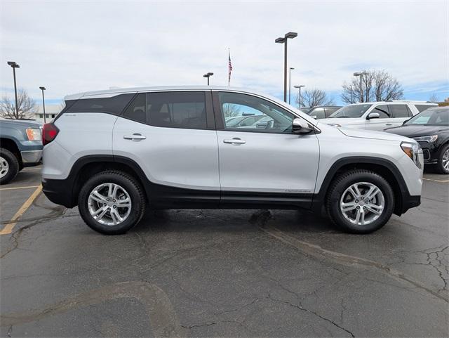 2022 GMC Terrain Vehicle Photo in AURORA, CO 80012-4011