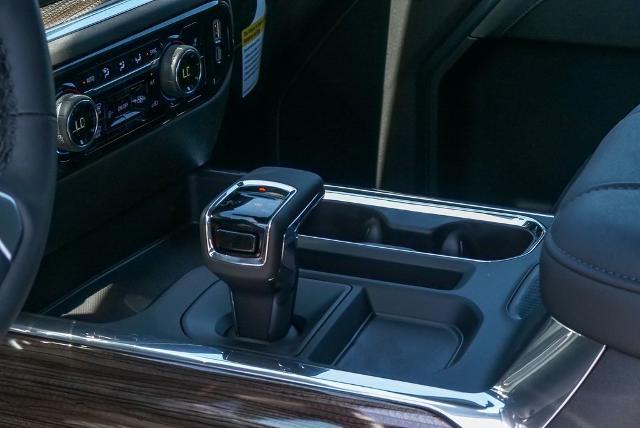 2025 Chevrolet Silverado 1500 Vehicle Photo in VENTURA, CA 93003-8585