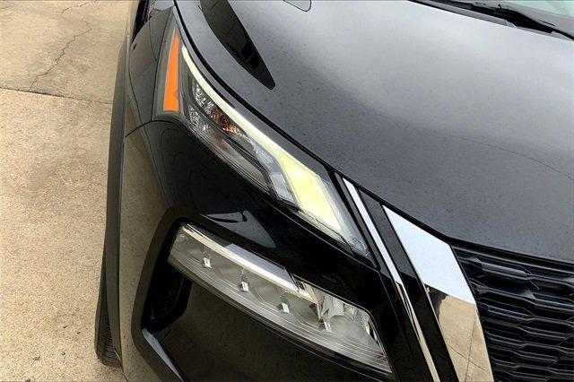 2023 Nissan Rogue Vehicle Photo in TOPEKA, KS 66609-0000