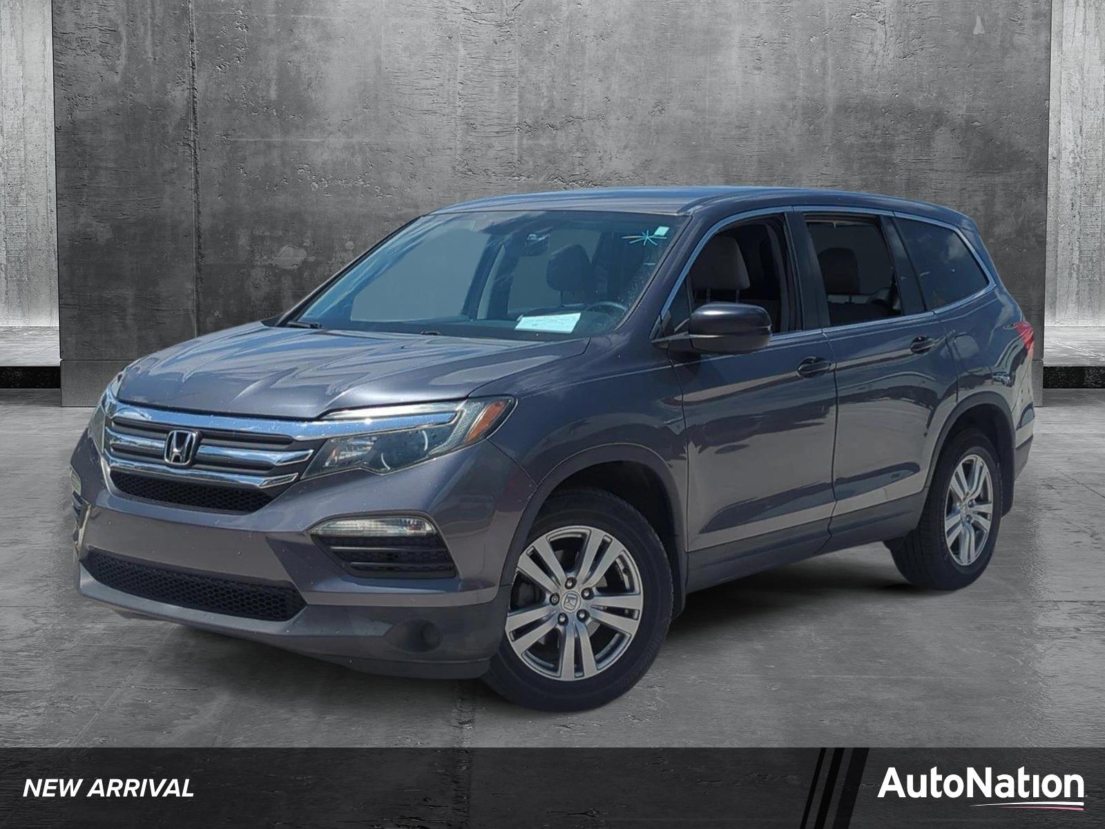 2017 Honda Pilot Vehicle Photo in Pembroke Pines, FL 33027