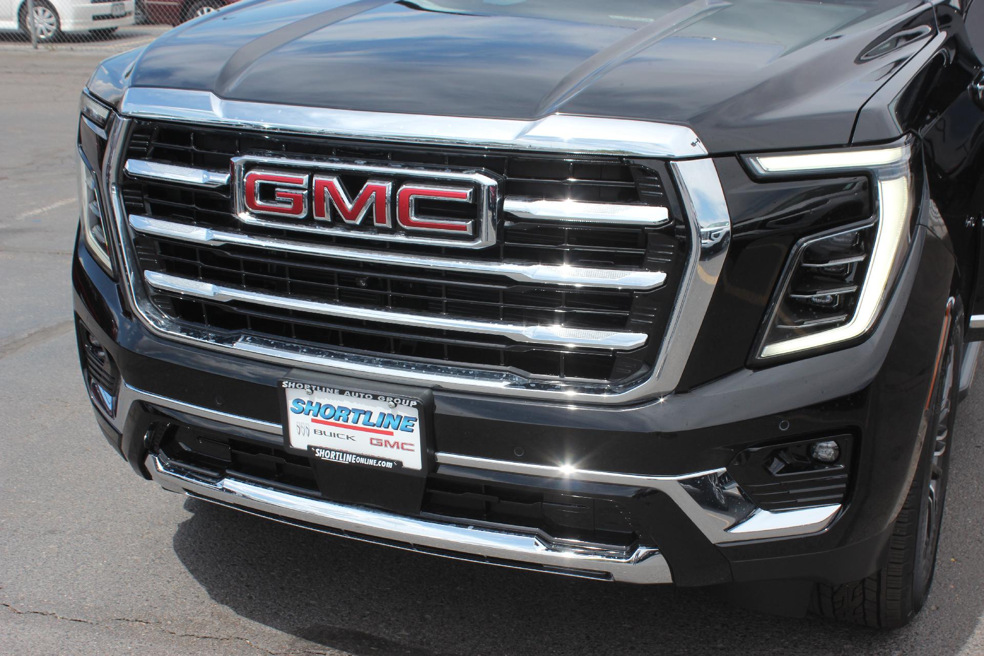 2025 GMC Yukon Vehicle Photo in AURORA, CO 80012-4011