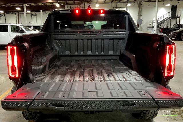 2025 GMC HUMMER EV Pickup Vehicle Photo in KANSAS CITY, MO 64114-4545