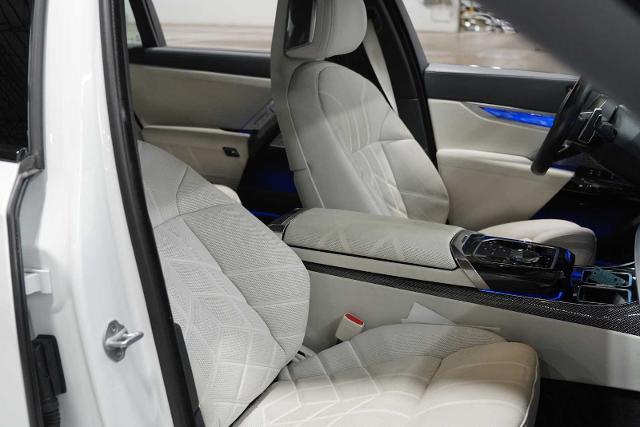 2024 BMW 750e xDrive Vehicle Photo in GRAPEVINE, TX 76051