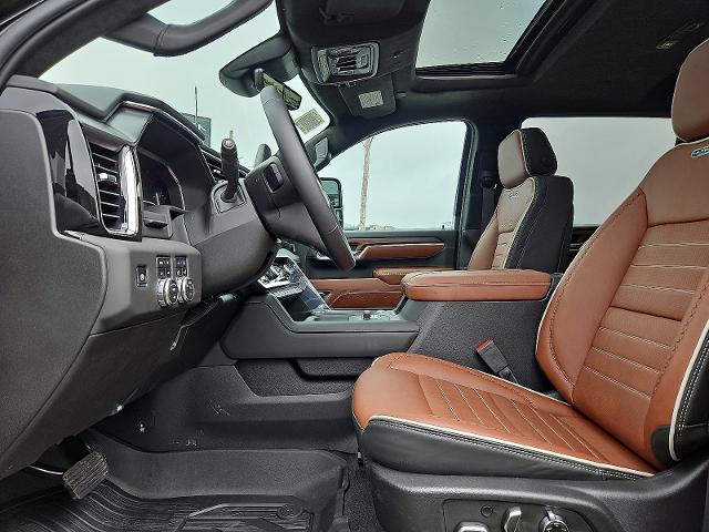 2025 GMC Sierra 2500 HD Vehicle Photo in TREVOSE, PA 19053-4984