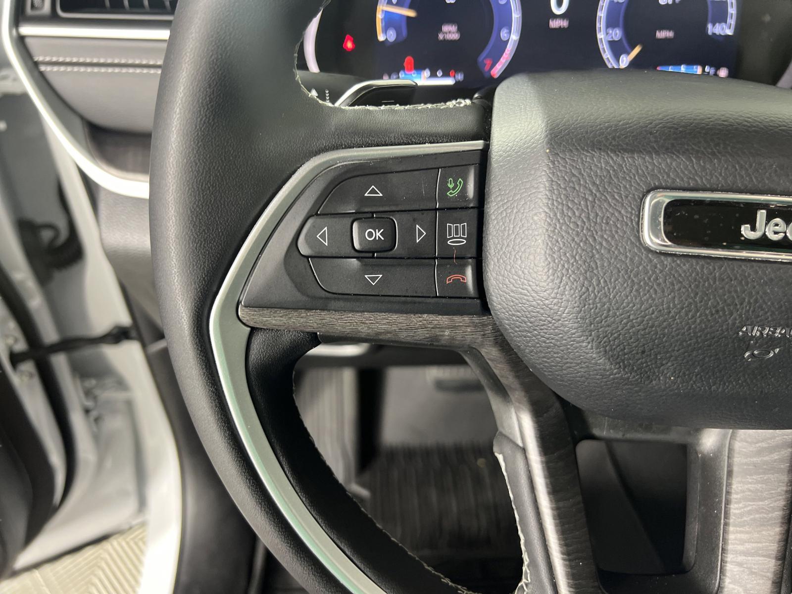 2024 Jeep Grand Cherokee L Vehicle Photo in GEORGETOWN, TX 78626-7508