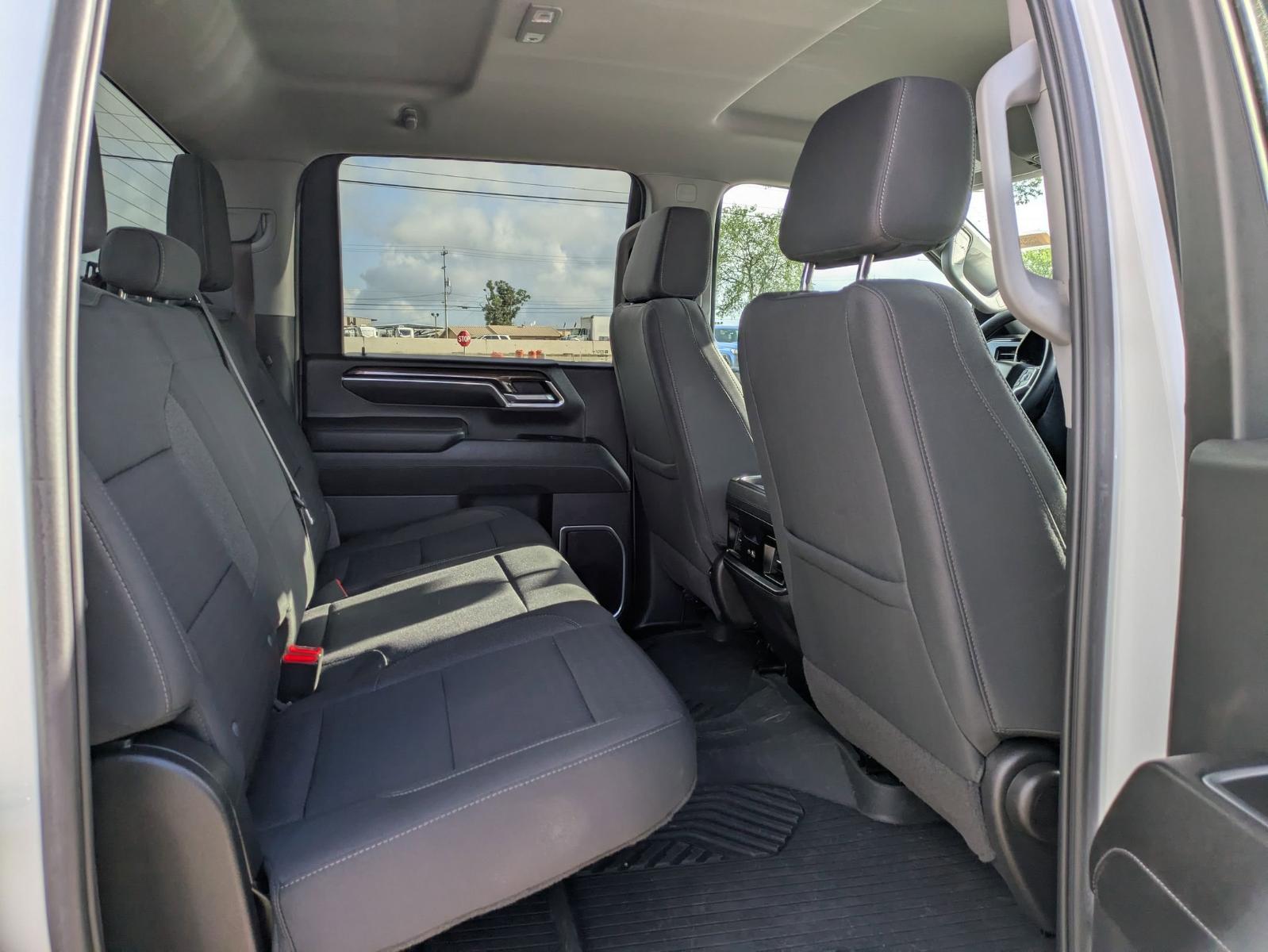 2024 Chevrolet Silverado 2500 HD Vehicle Photo in SELMA, TX 78154-1460