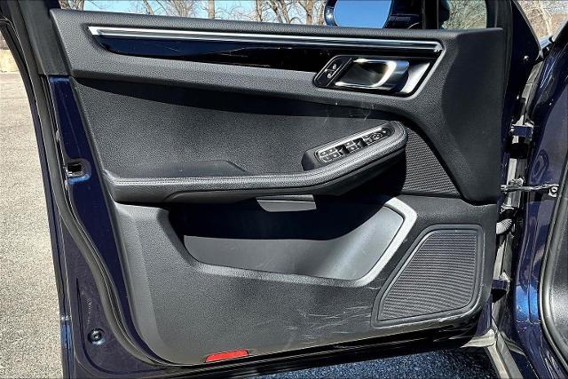2022 Porsche Macan Vehicle Photo in Tulsa, OK 74145