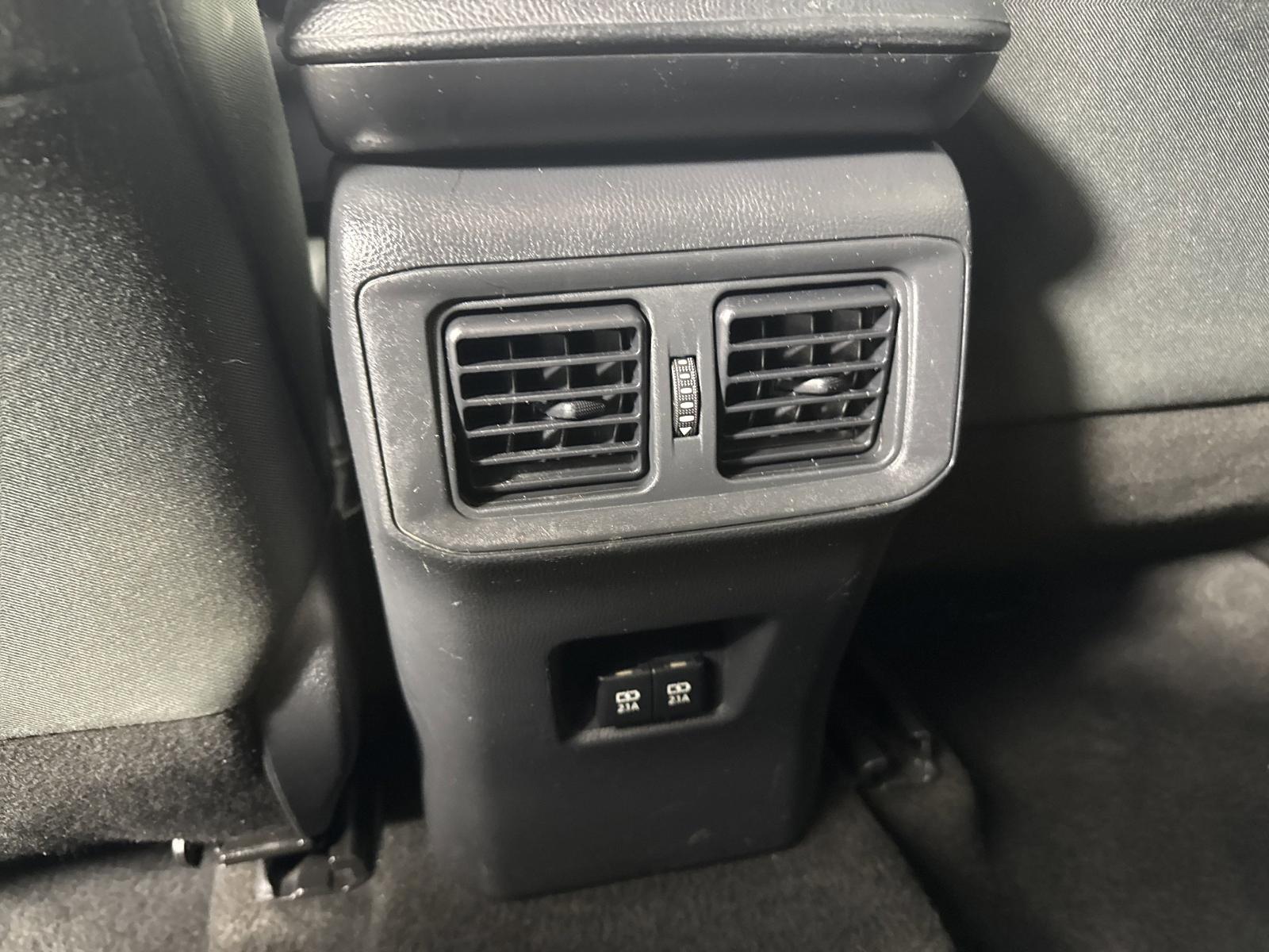 2019 Toyota RAV4 Vehicle Photo in GEORGETOWN, TX 78626-7508