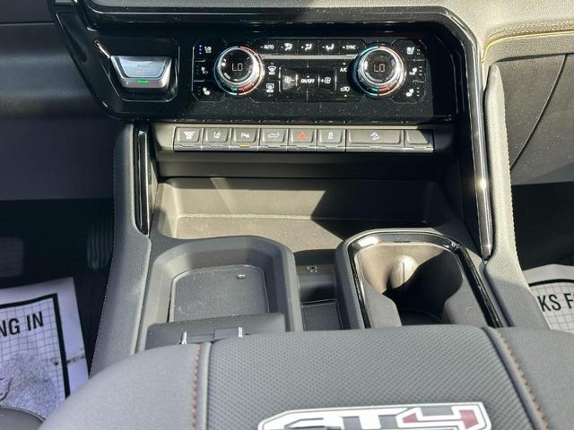 2025 GMC Sierra 2500 HD Vehicle Photo in COLUMBIA, MO 65203-3903