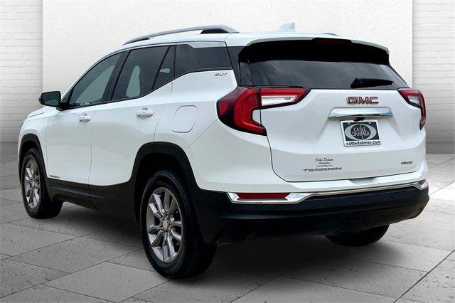 2024 GMC Terrain Vehicle Photo in TOPEKA, KS 66609-0000