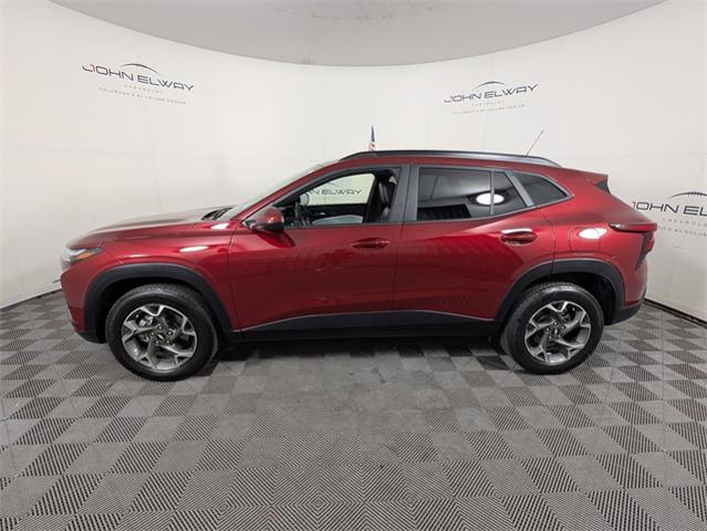 2024 Chevrolet Trax Vehicle Photo in ENGLEWOOD, CO 80113-6708