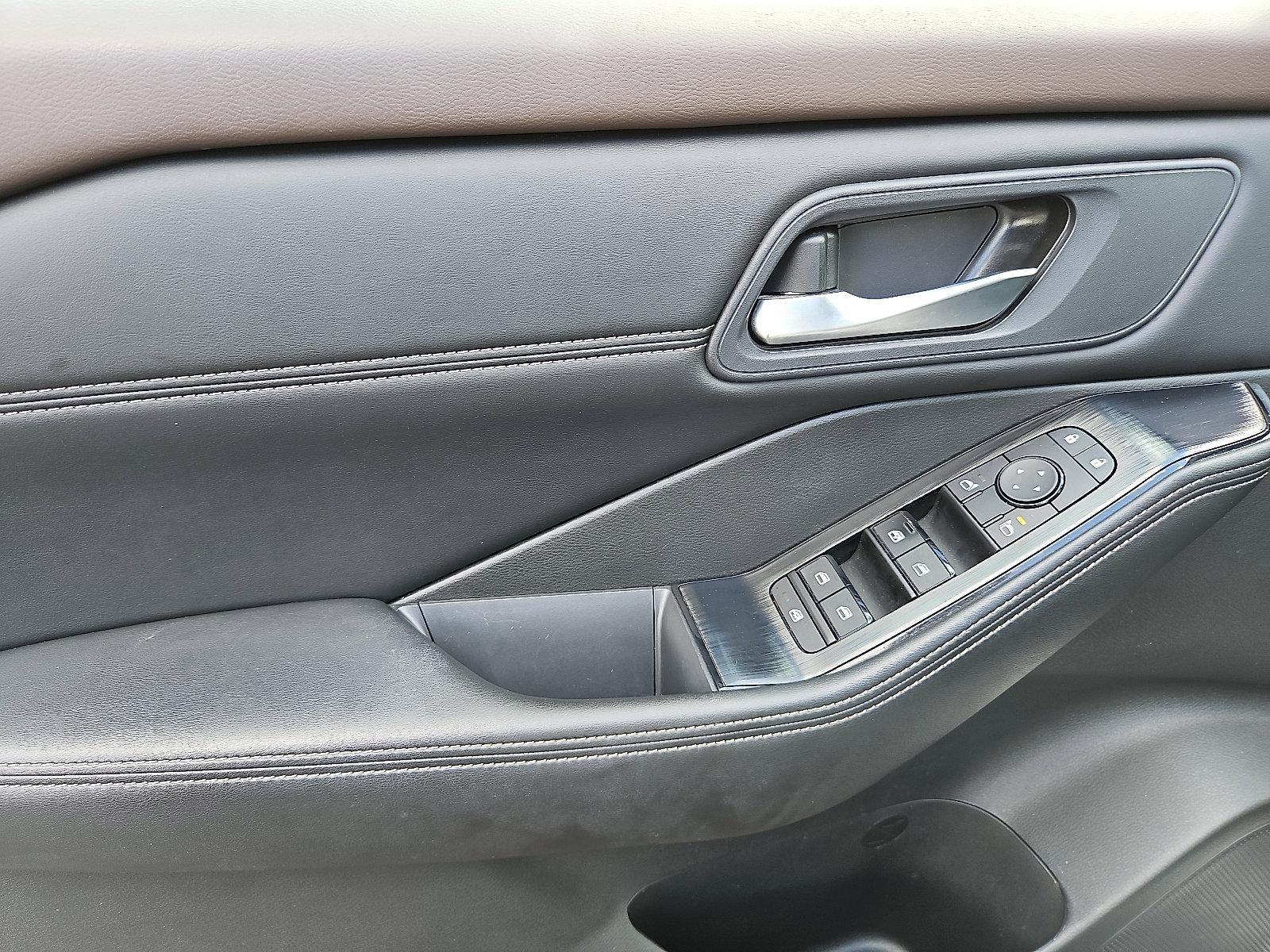 2023 Nissan Rogue Vehicle Photo in Jenkintown, PA 19046