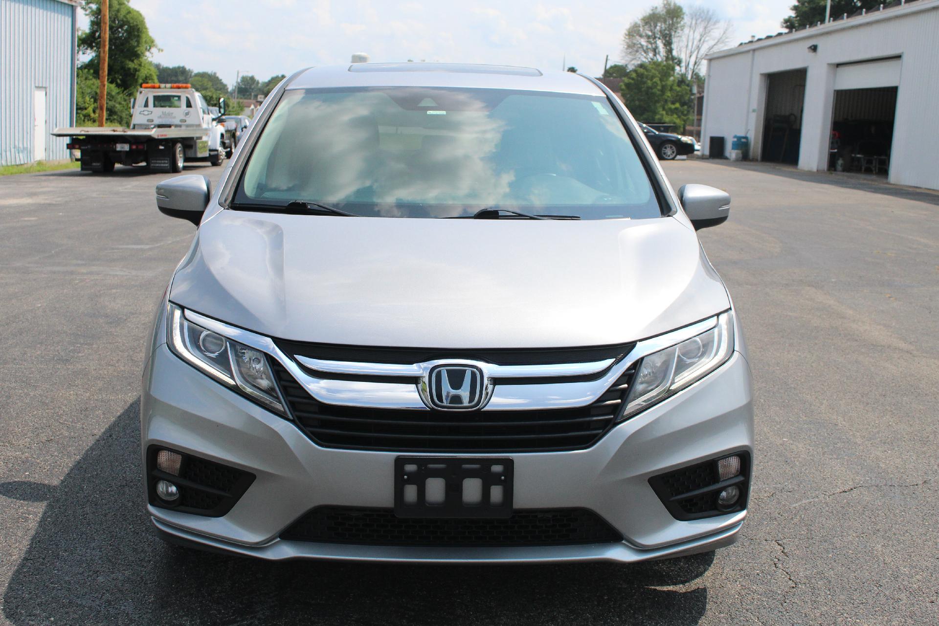 Used 2020 Honda Odyssey EX-L with VIN 5FNRL6H75LB066875 for sale in Sparta, IL