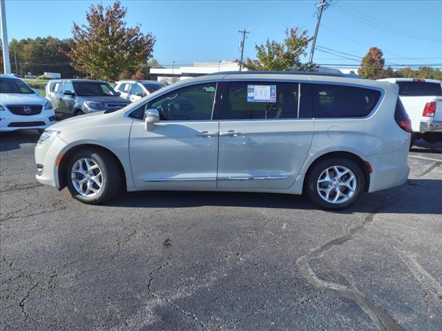 Used 2020 Chrysler Pacifica Limited with VIN 2C4RC1GGXLR127744 for sale in Avon, OH