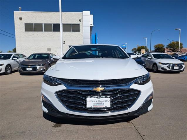 2025 Chevrolet Malibu Vehicle Photo in ENGLEWOOD, CO 80113-6708