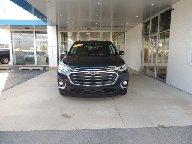 Used 2021 Chevrolet Traverse 1LT with VIN 1GNEVGKW2MJ112128 for sale in Meadville, PA