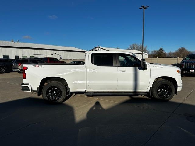 2024 Chevrolet Silverado 1500 RST photo 5