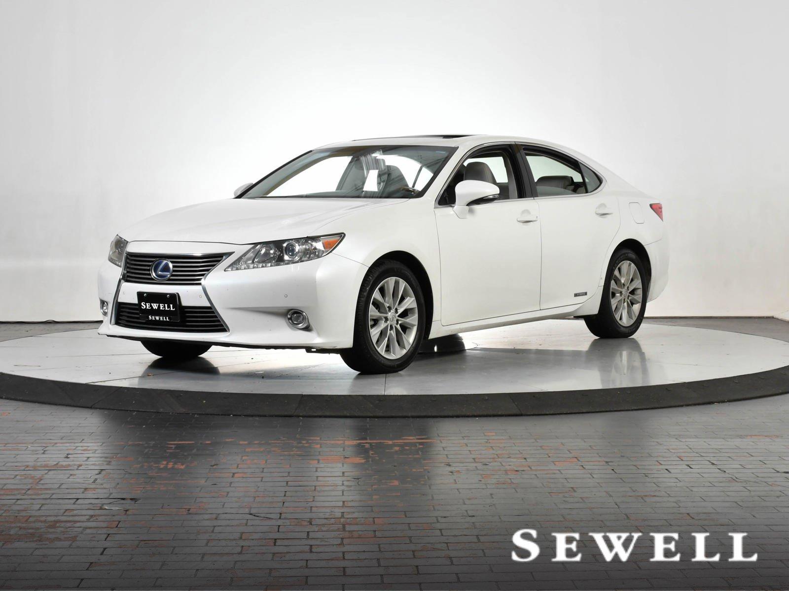 2015 Lexus ES 300h Vehicle Photo in DALLAS, TX 75235