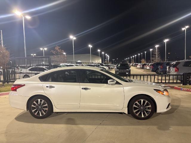 2017 Nissan Altima Vehicle Photo in Grapevine, TX 76051