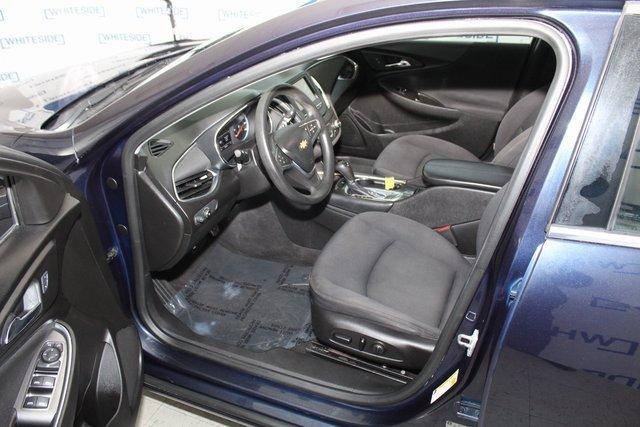 2016 Chevrolet Malibu Vehicle Photo in SAINT CLAIRSVILLE, OH 43950-8512