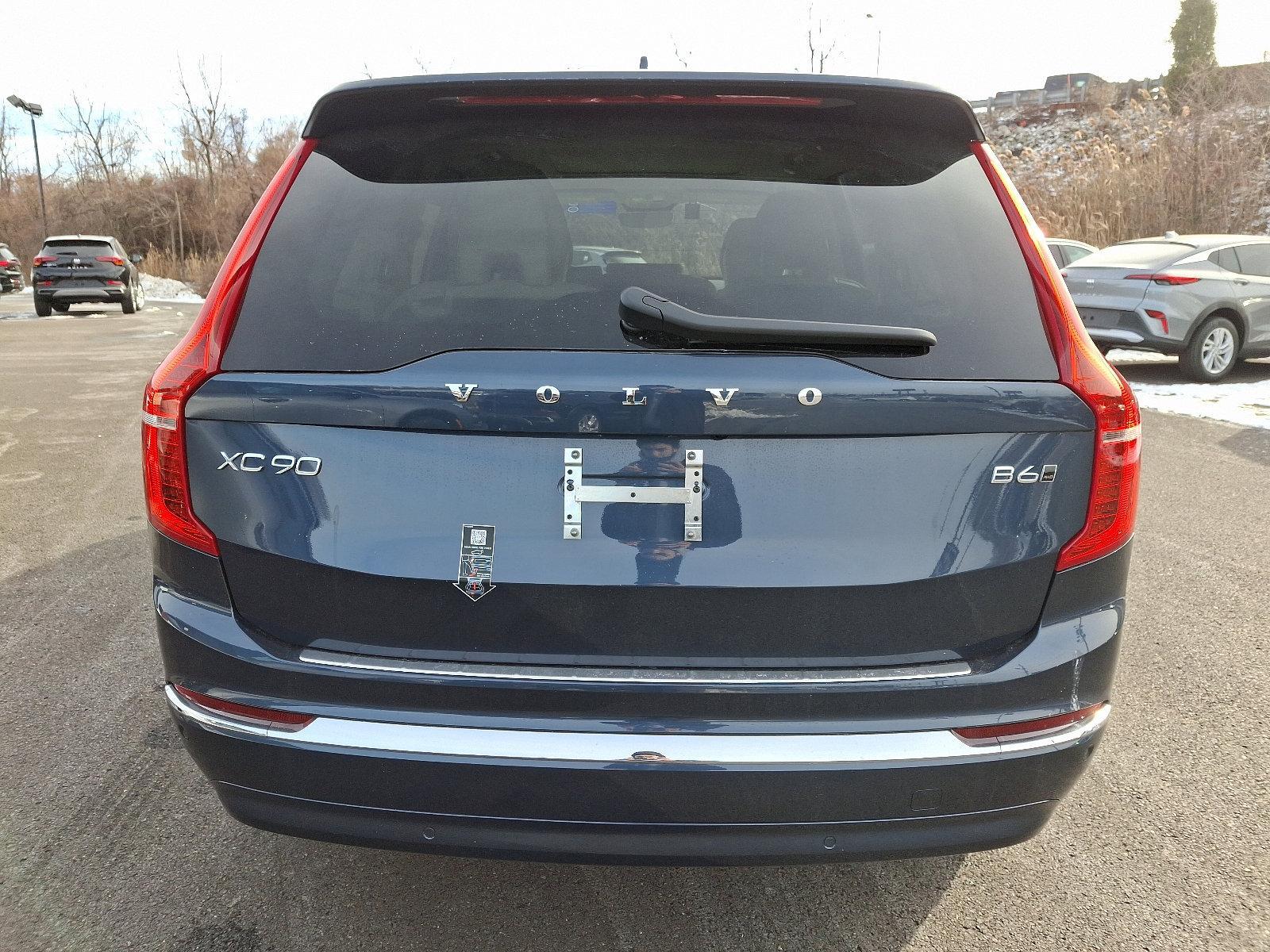 2025 Volvo XC90 Vehicle Photo in Trevose, PA 19053