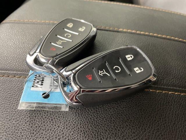 2021 Chevrolet Traverse Vehicle Photo in PHOENIX, AZ 85014-3381