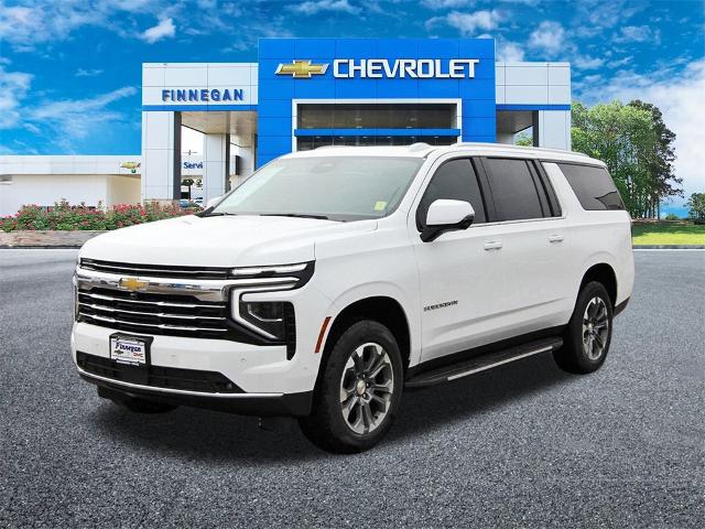 2025 Chevrolet Suburban Vehicle Photo in ROSENBERG, TX 77471-5675