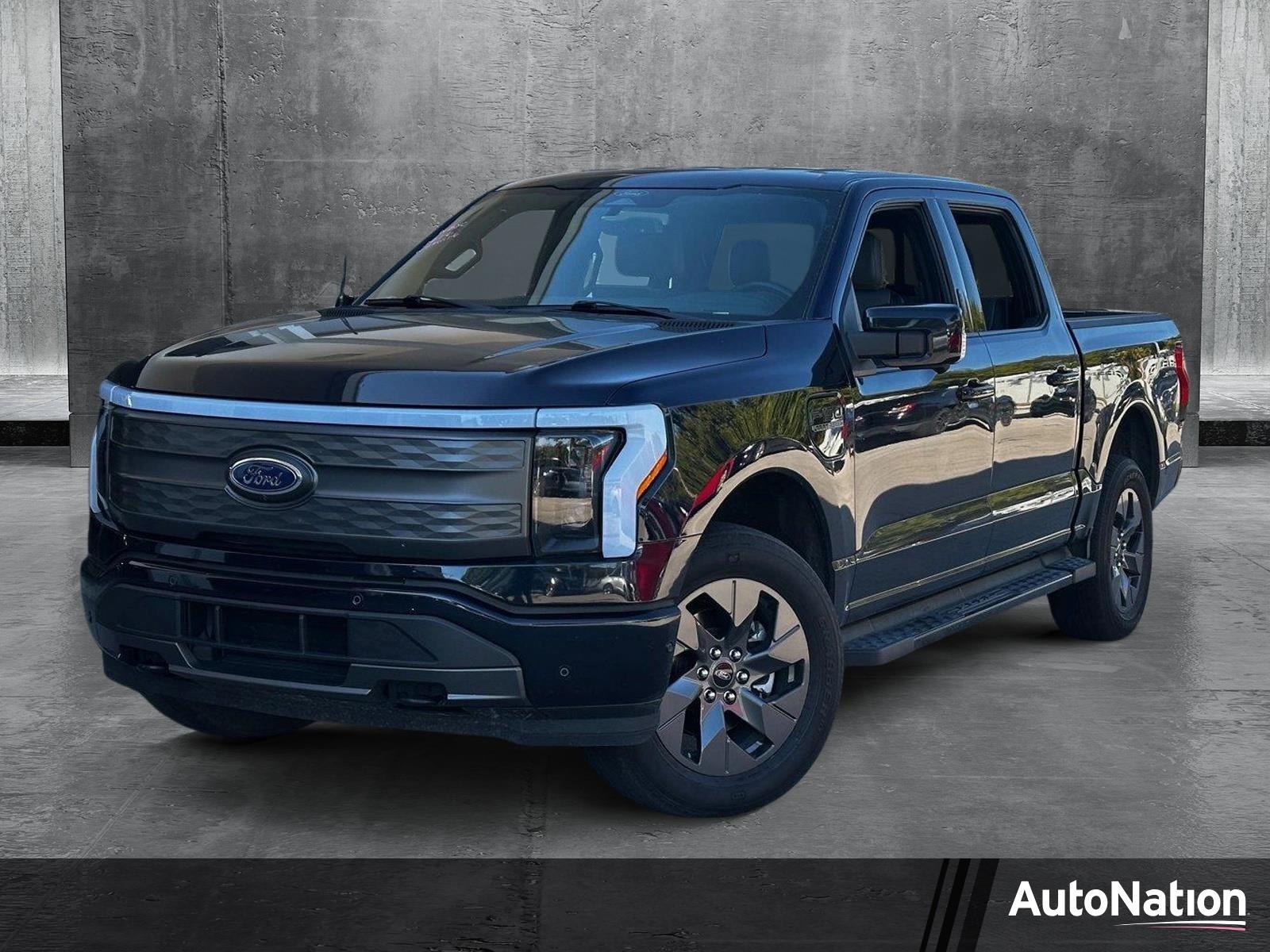 2022 Ford F-150 Lightning Vehicle Photo in Hollywood, FL 33021