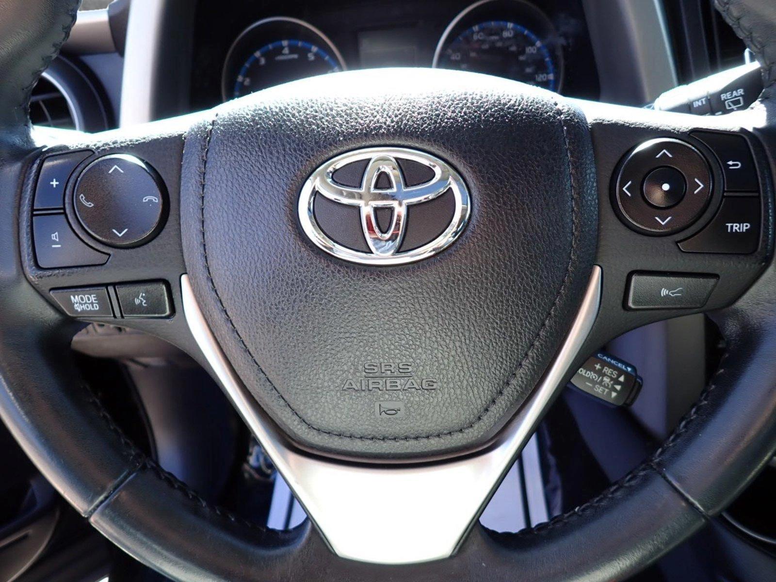 2018 Toyota RAV4 Vehicle Photo in DENVER, CO 80221-3610