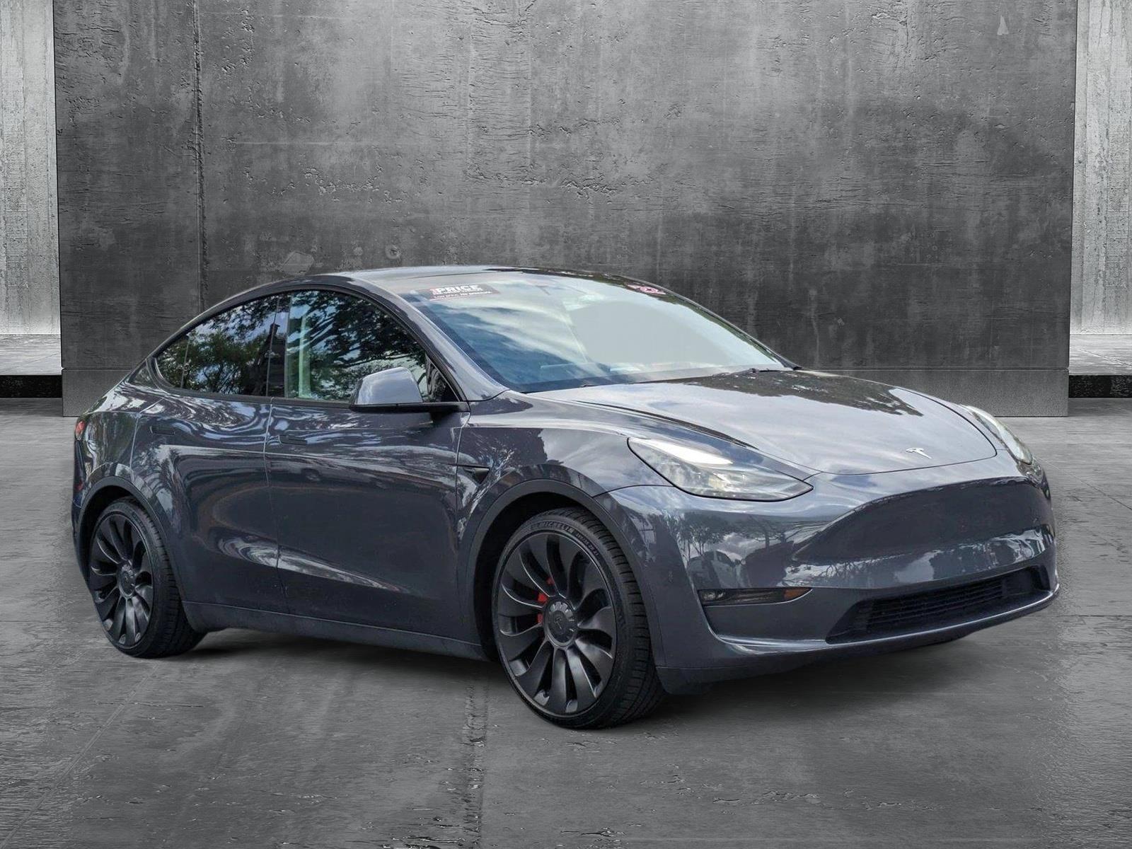 2022 Tesla Model Y Vehicle Photo in GREENACRES, FL 33463-3207