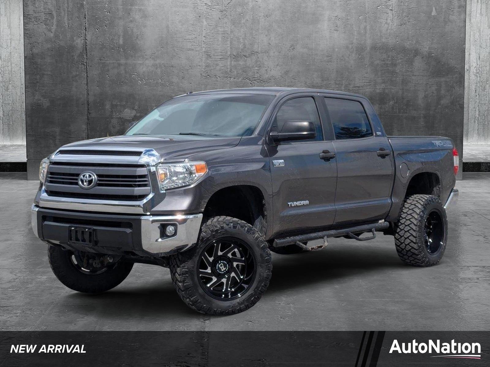 2014 Toyota Tundra 4WD Truck Vehicle Photo in Spokane Valley, WA 99212
