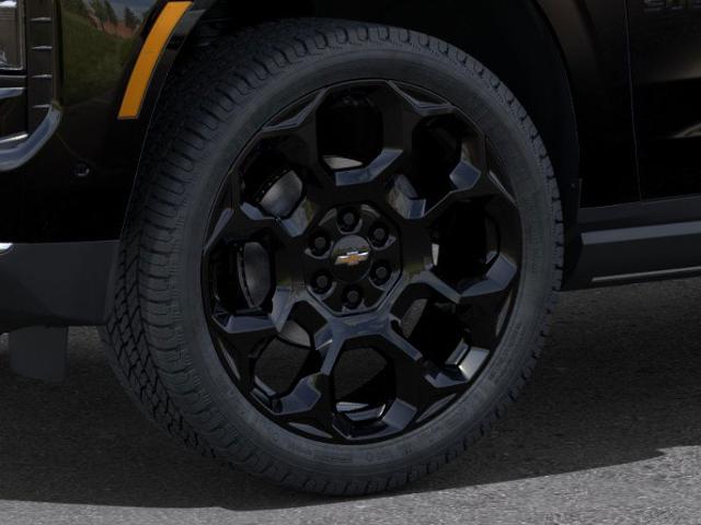 2025 Chevrolet Suburban Vehicle Photo in KANSAS CITY, MO 64114-4502